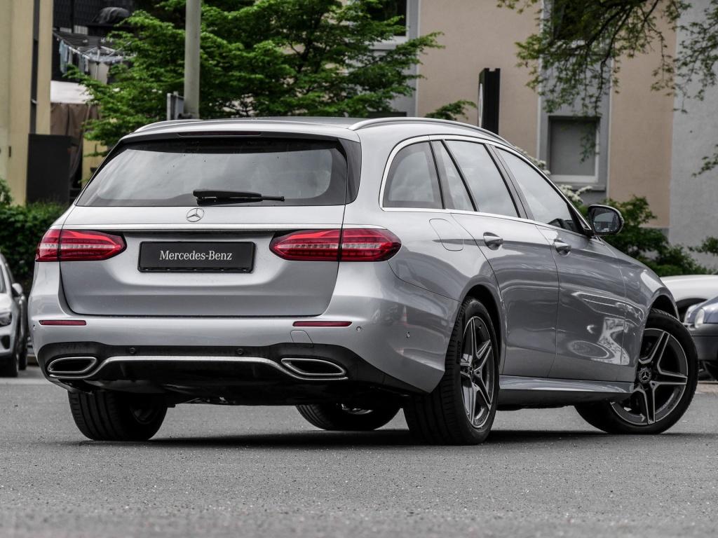 Mercedes-Benz E 400 d 4M T AMG-Sport/Pano/AHK/MBeam/360/HUD/18