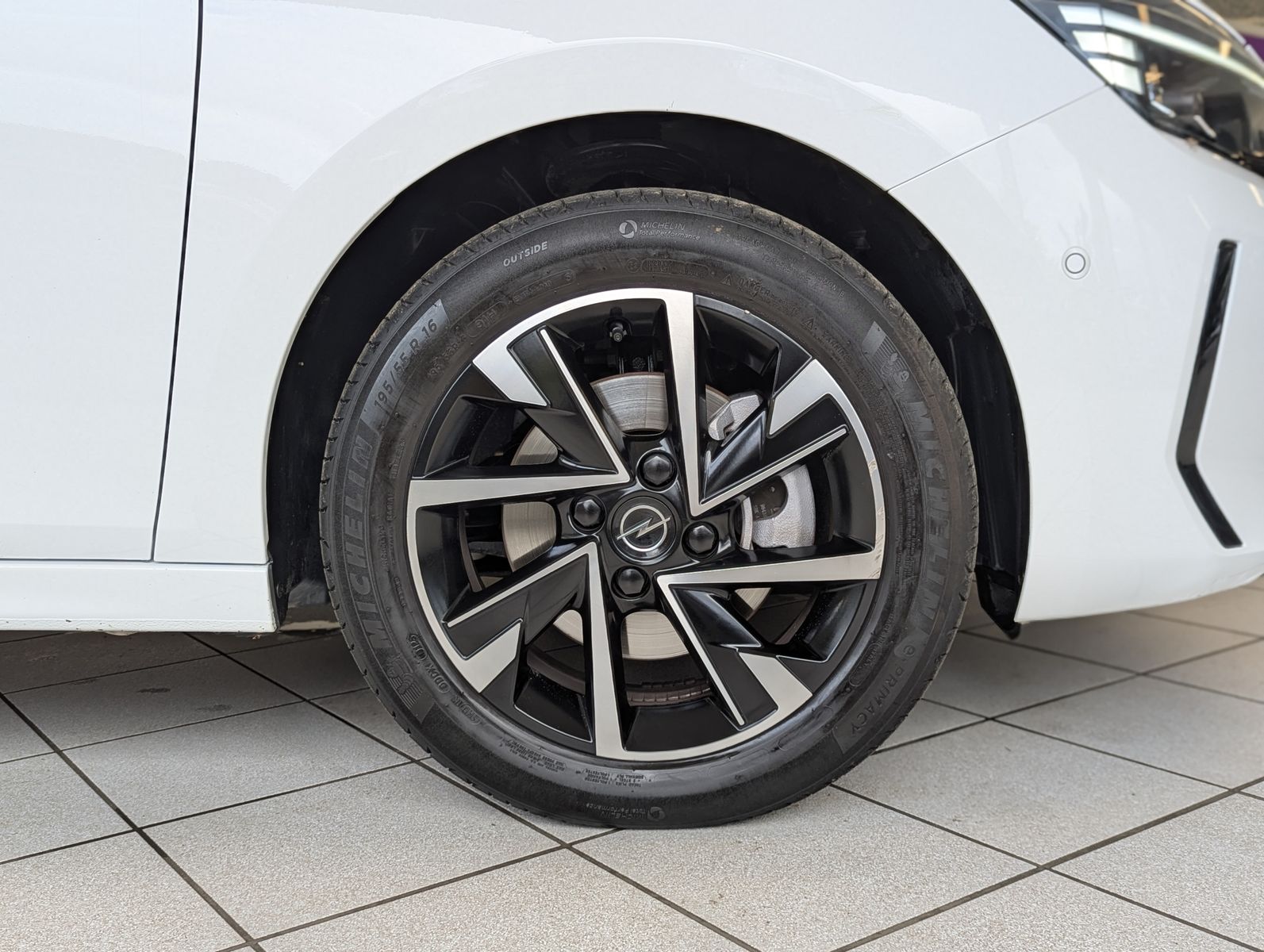 OPEL Corsa 1.2 GS IntelliLux Tech1-Komfort-Paket Cam - Image 10