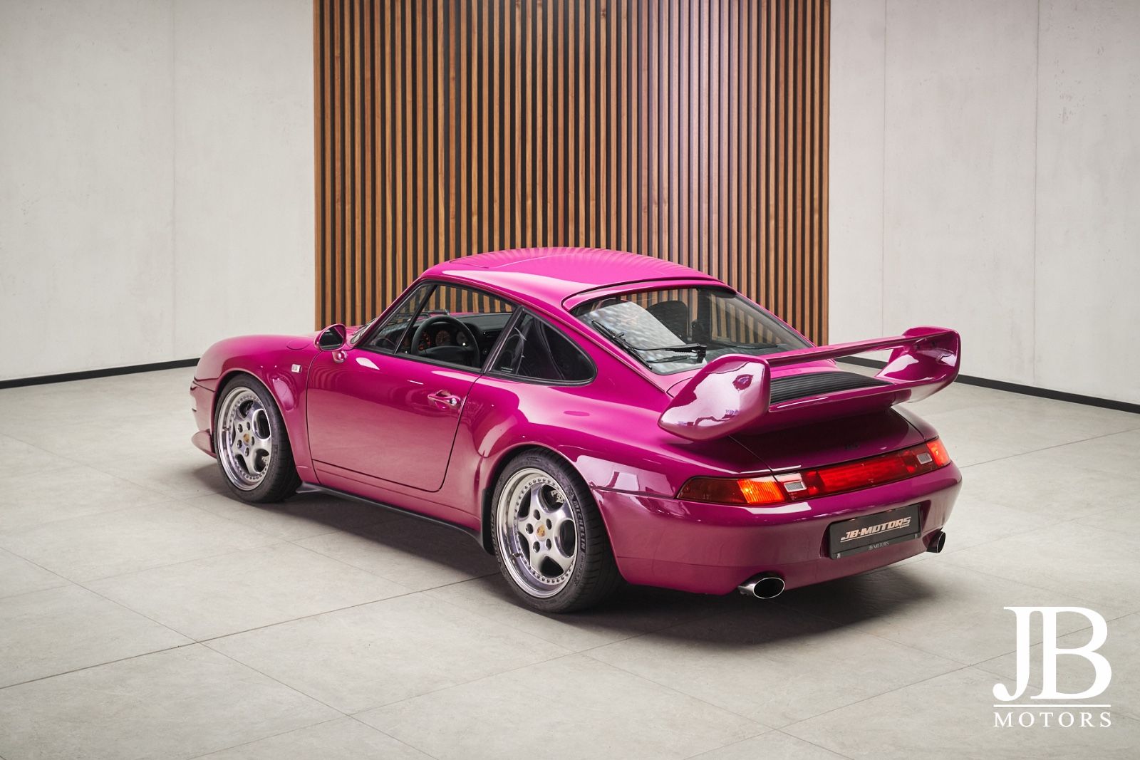 Fahrzeugabbildung Porsche 993 Carrera RS Optik Neuaufbau Recaro Carbon