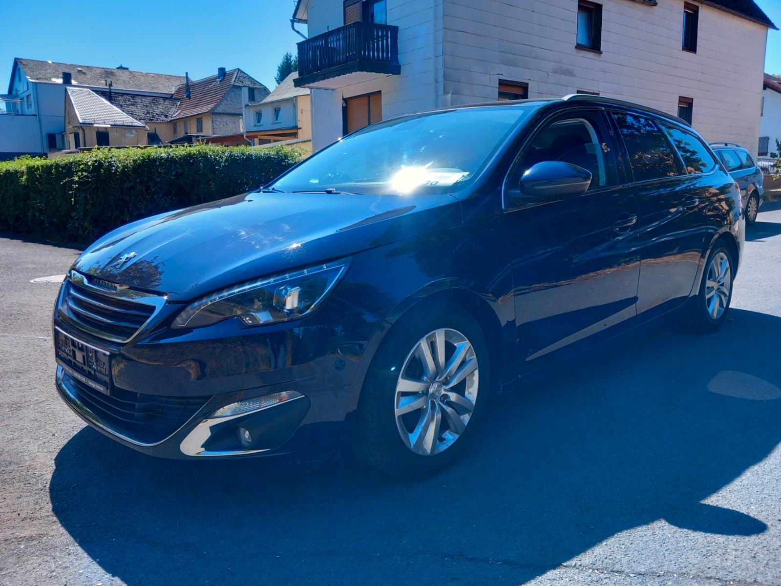 Peugeot 308 Allure 1.6HDi 120 Automatik*TÜV+ZR+Insp. neu