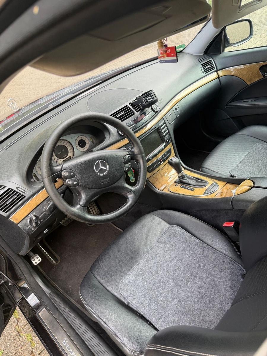 Mercedes-Benz E320 2007 — photo 6