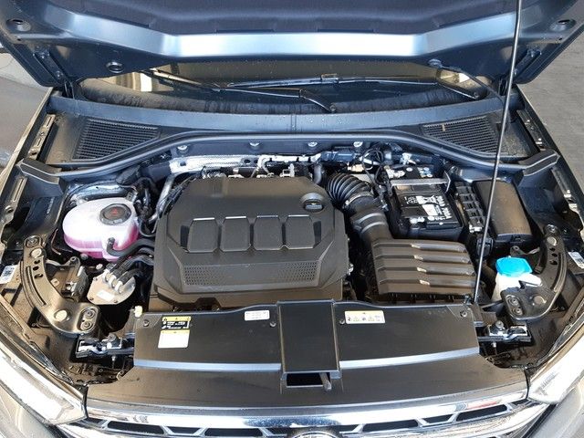 Fahrzeugabbildung Volkswagen T-Roc Black Style 2.0TDI DSG AHK Matrix Massage