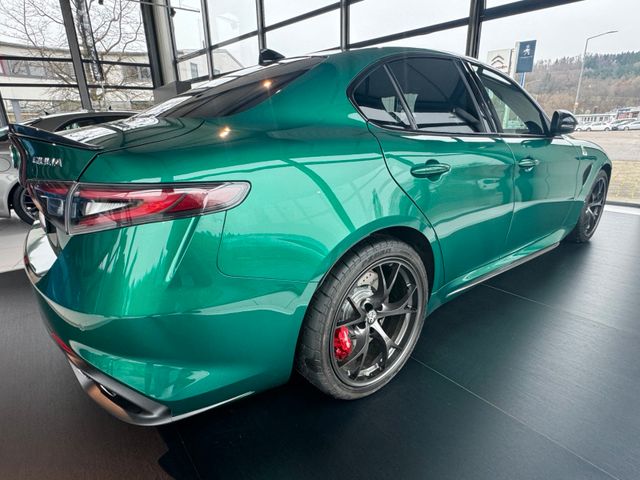 ALFA ROMEO Giulia Quadrifoglio harman/kardon KarbonPaket
