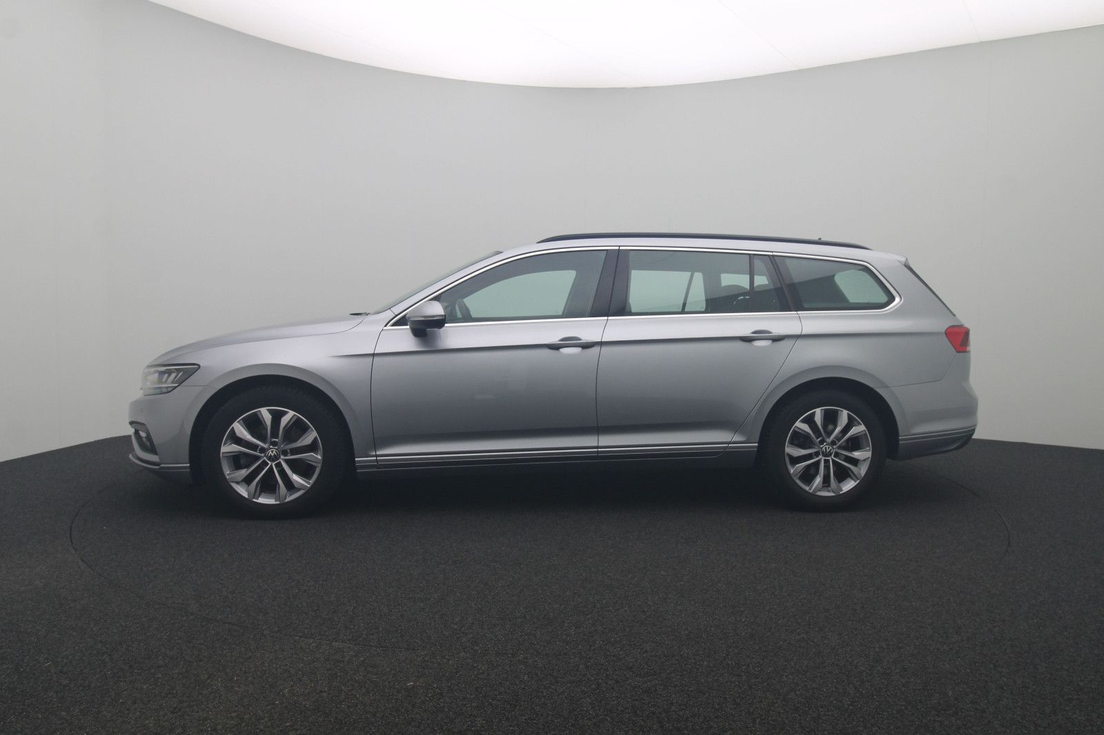 Fahrzeugabbildung Volkswagen Passat Variant 2.0 TSI DSG Business
