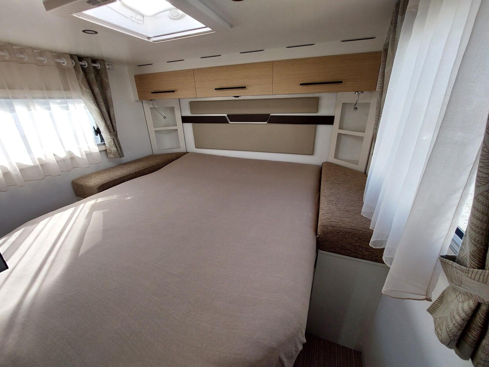 Fahrzeugabbildung Notin Sonstige Bilbao BCL Fiat Ducato 8 Hubbett 360°