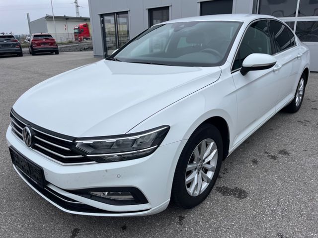 Volkswagen Passat Lim. 2,0TDI *NAV*LED*AMBIENTE*KEYLESS*ACC