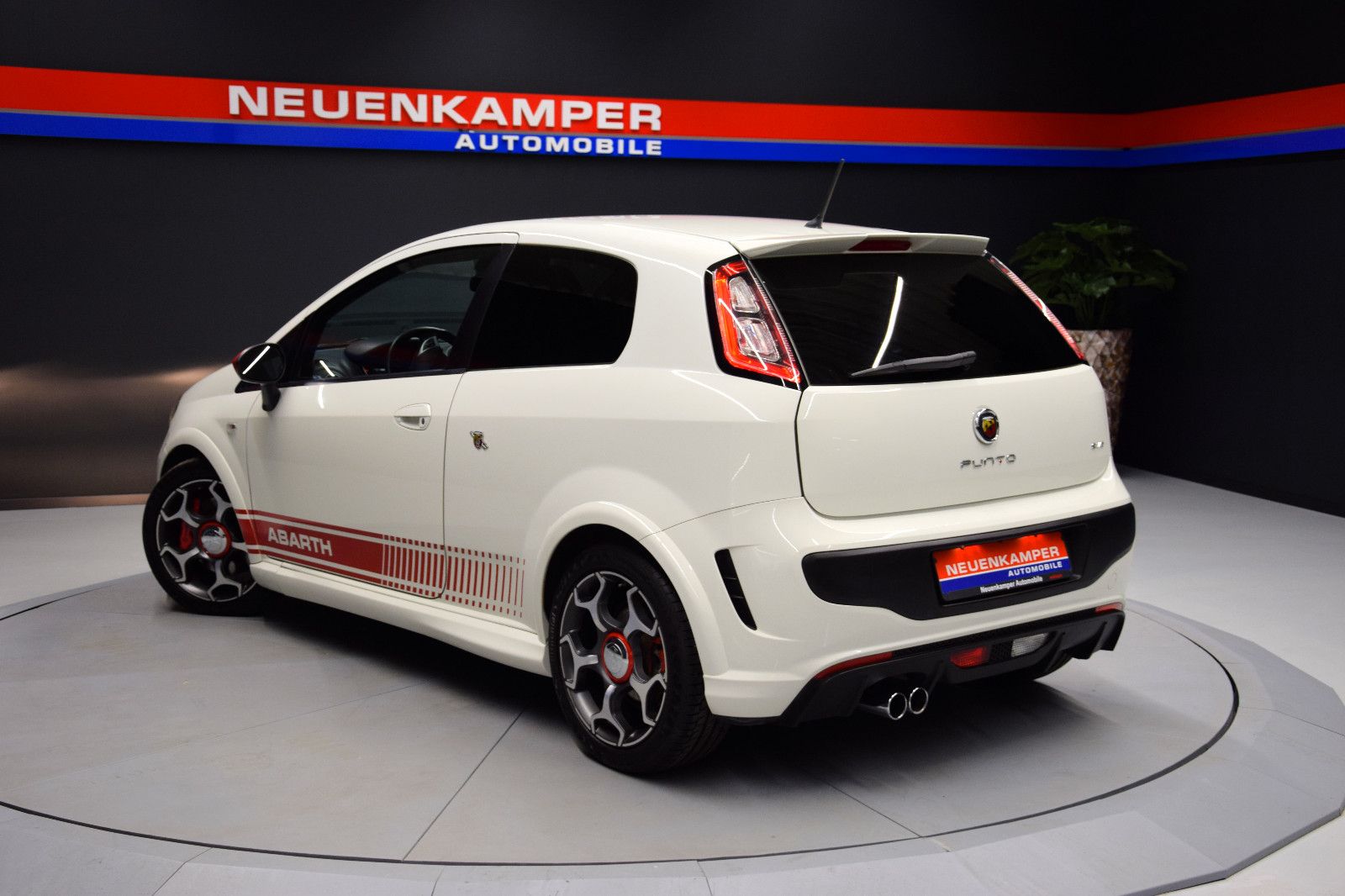Fahrzeugabbildung Abarth Punto Evo ESTETICO  -  1. Hand & FIAT Scheckheft