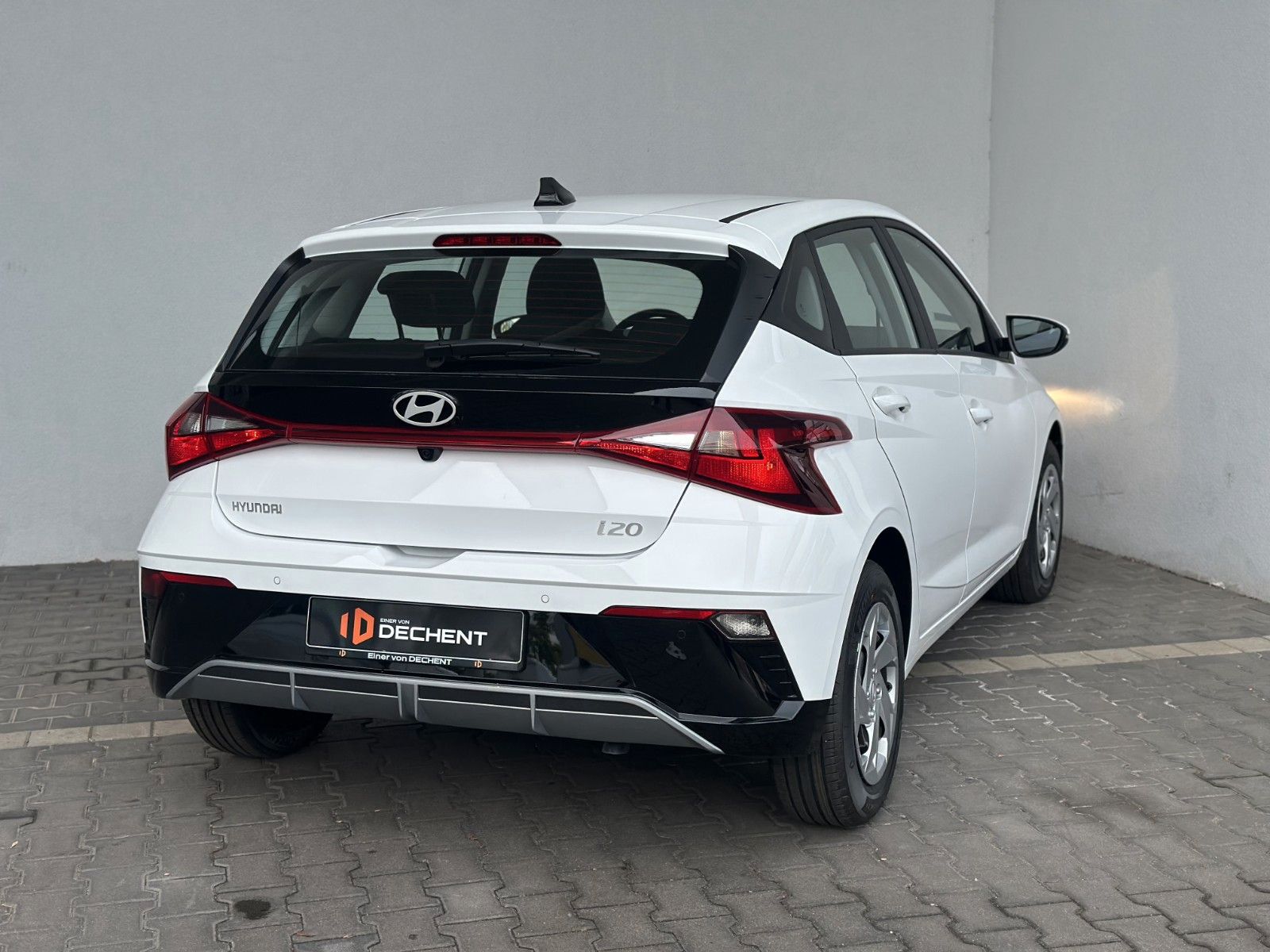 Fahrzeugabbildung Hyundai i20 Select 100PS Navi/PDC/kamera!