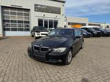 BMW 318i Touring Aut.-LEDER - BMW 318 in Braunschweig