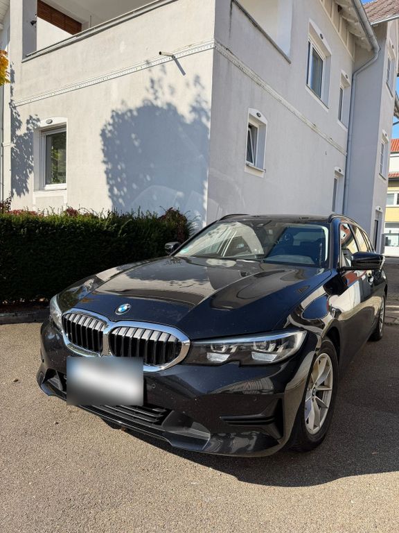 Image of BMW 320