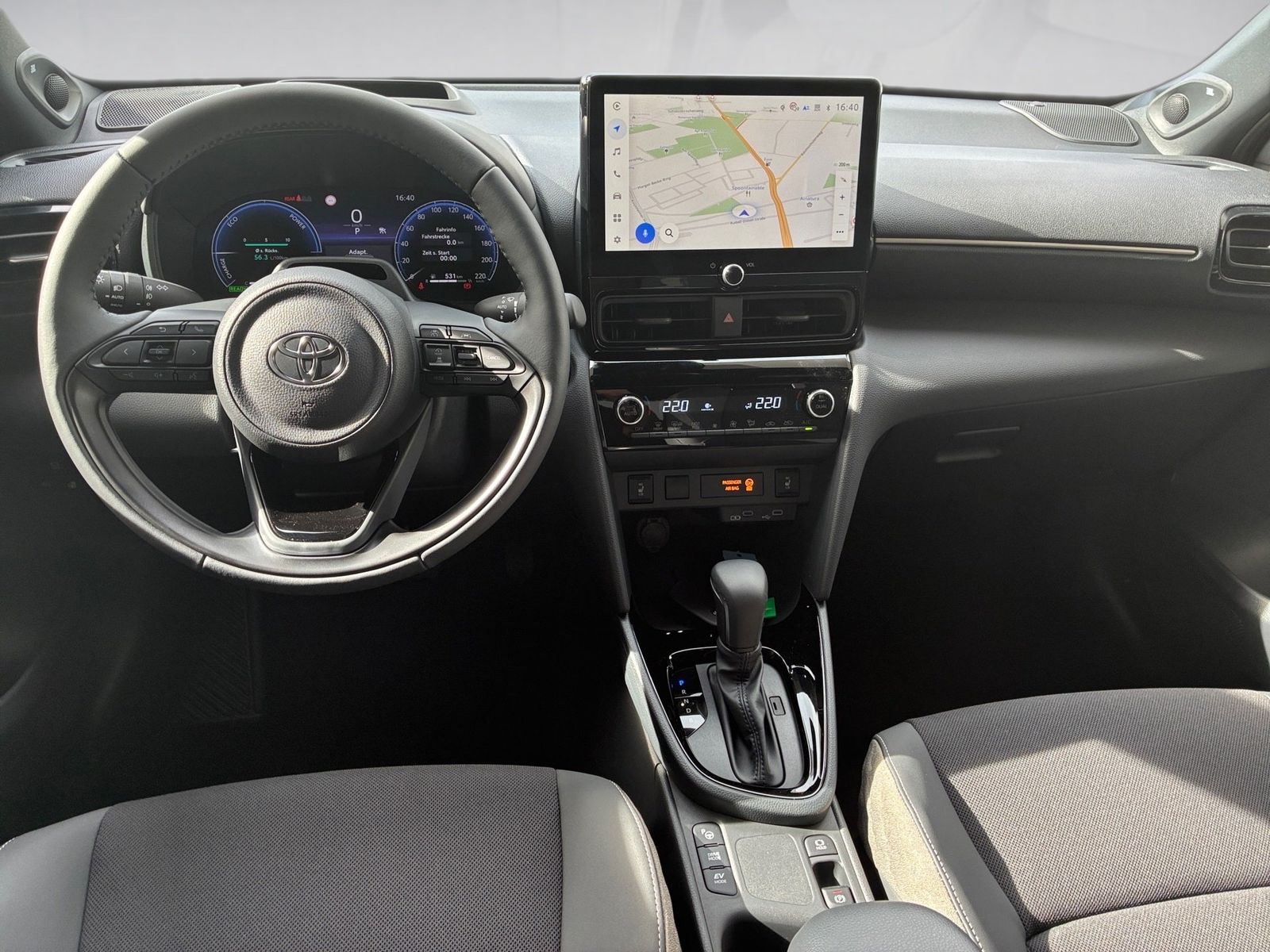 Fahrzeugabbildung Toyota Yaris Cross Lounge 1.5-l-Hybrid 360,HUD,Kamera