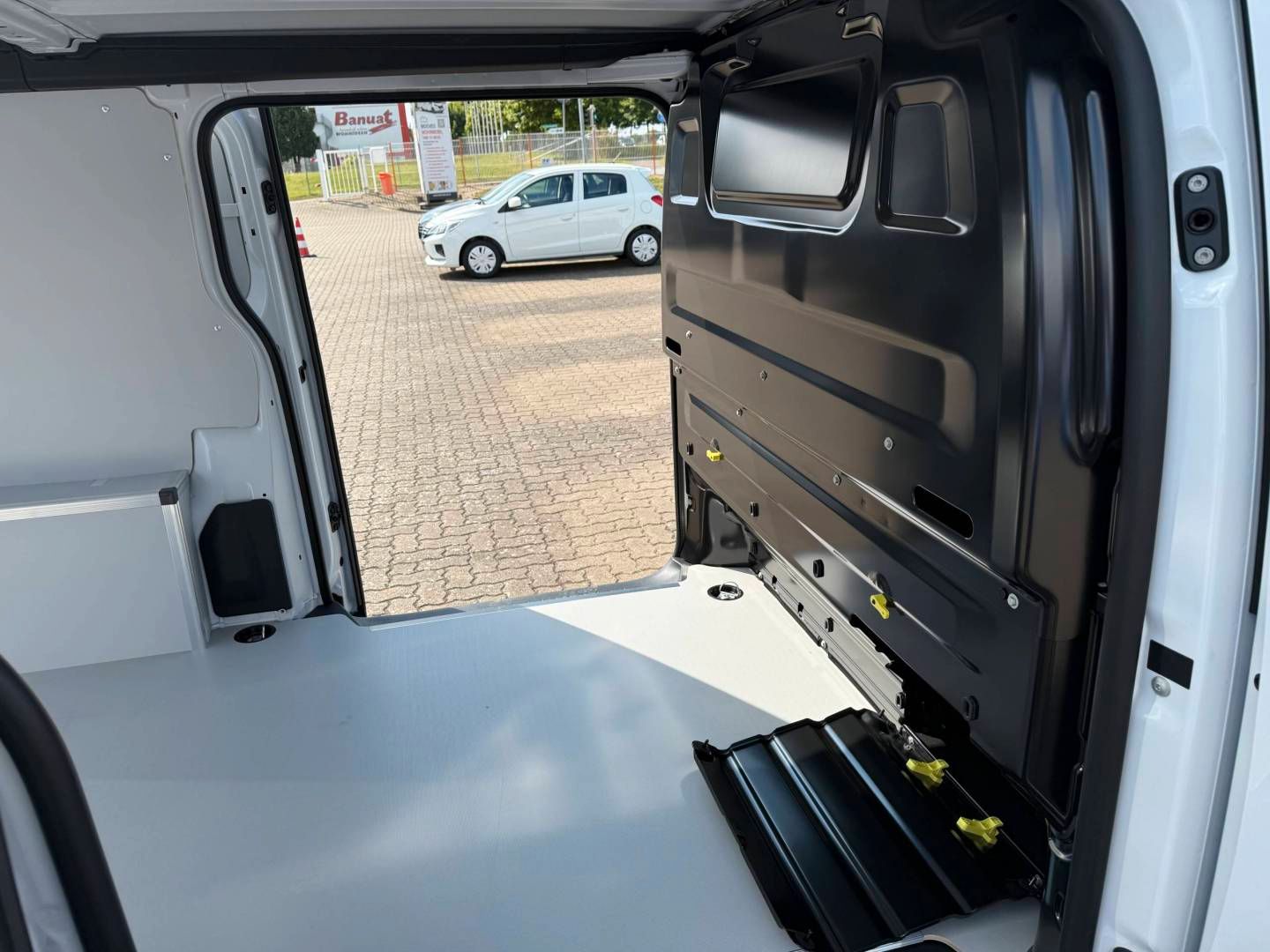 Fahrzeugabbildung Fiat SCUDO KAWA L3 2.0 145 AT8 S&S