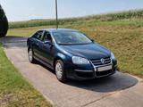 Volkswagen Jetta 1.6 Trendline - Volkswagen Jetta: Trendline