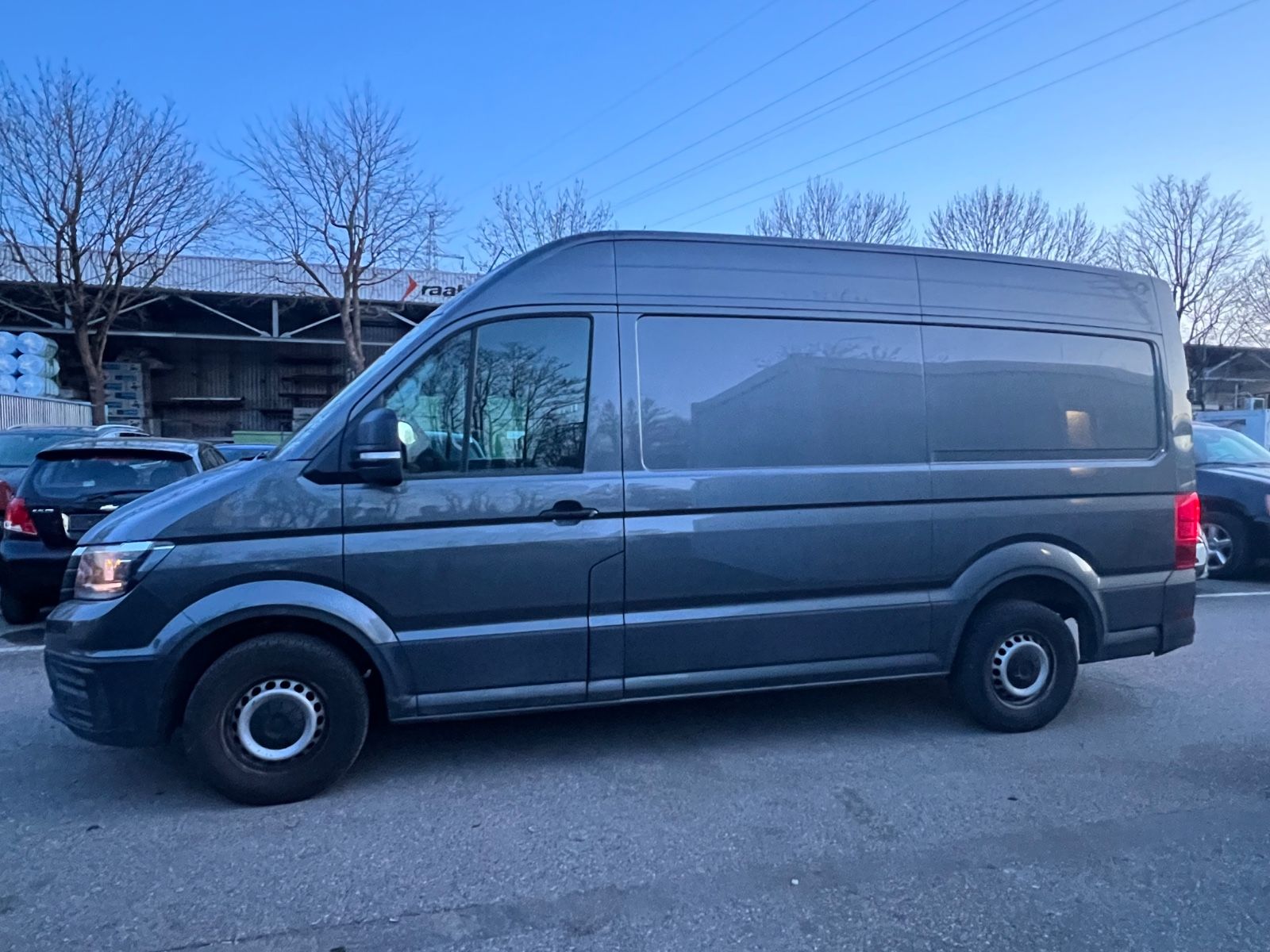 VW Crafter Kasten 35 mittellang Hochdach RWD