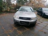 Audi A4 2.0 multitronic1Rentnerh.1A.Tüneu - gebrauchte Audi A4 aus dem Jahr 2002