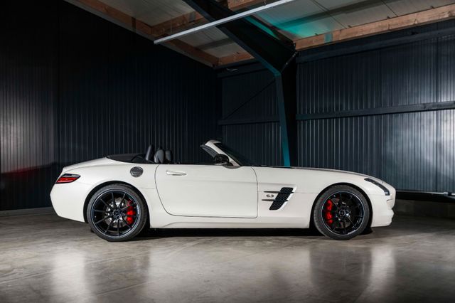 Mercedes-Benz SLS GT Roadster