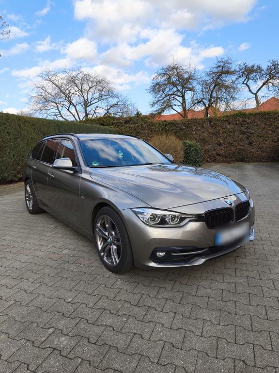 Image of BMW 330