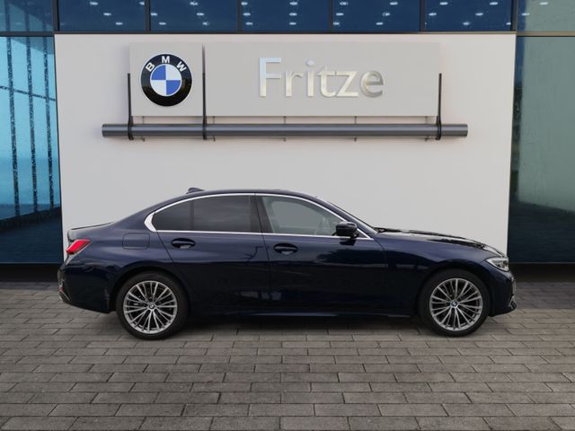 BMW 320 Luxury Line, 2022 — 7
