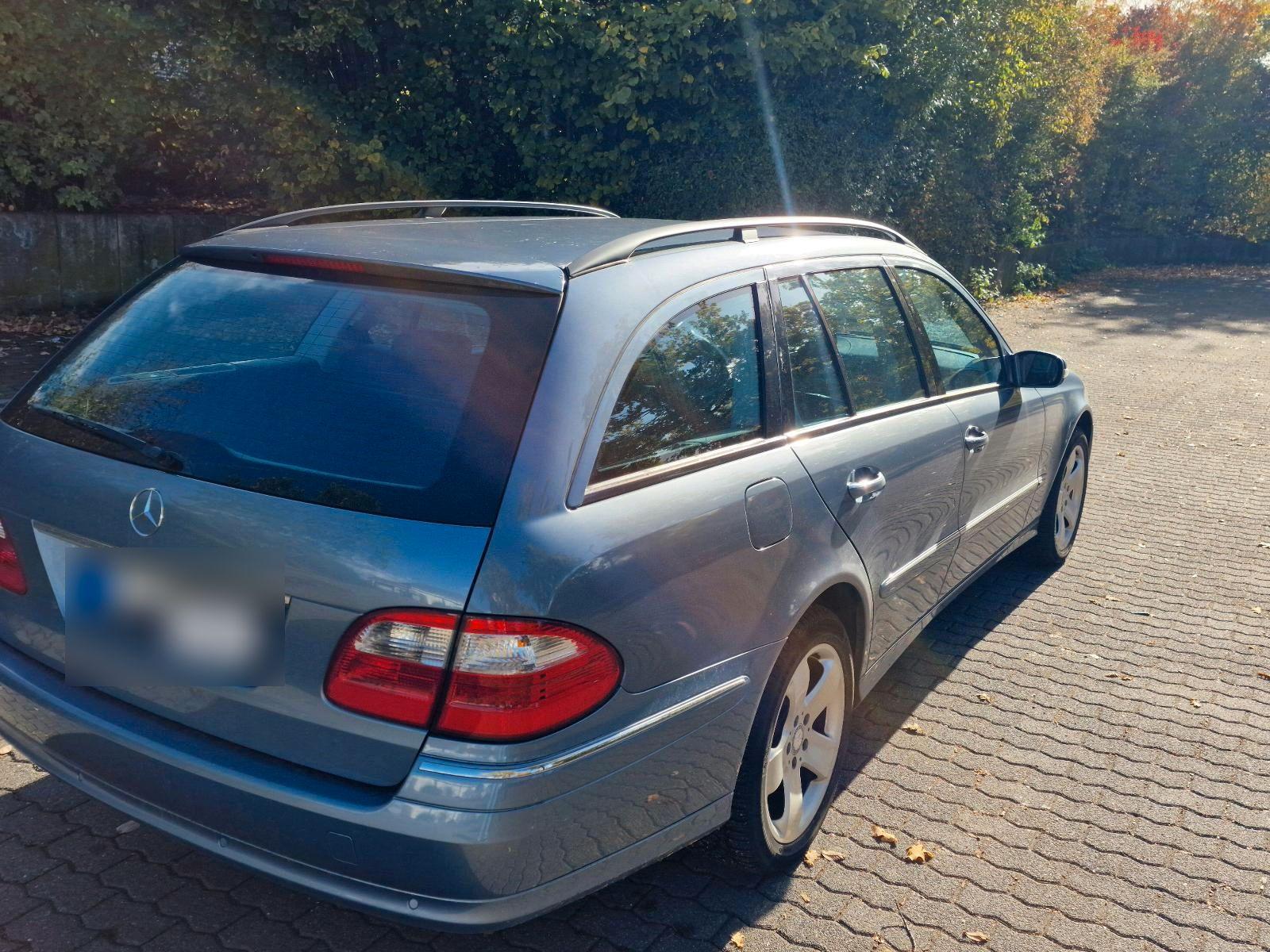 Mercedes-Benz E240 2004 — photo 6