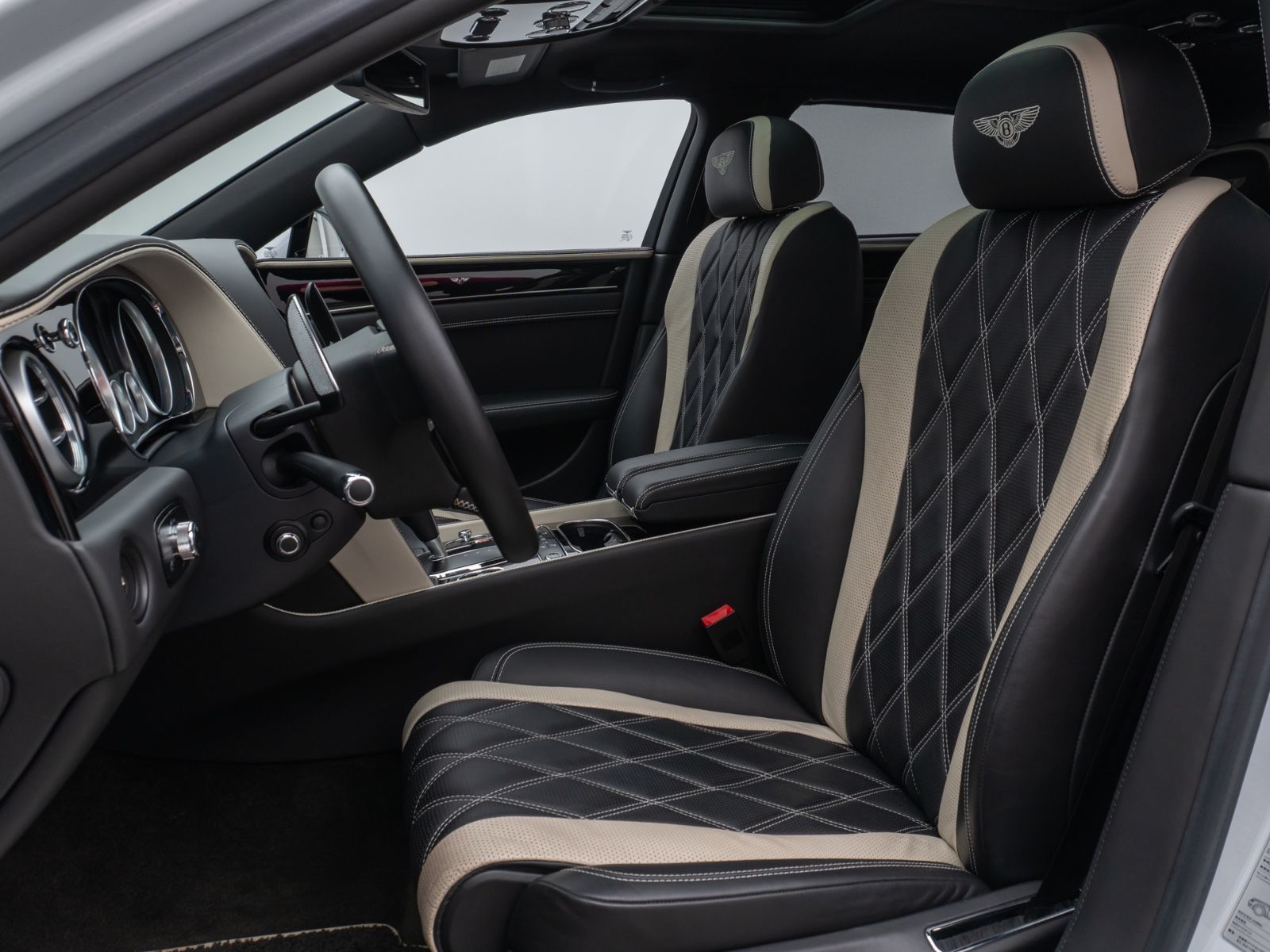 Fahrzeugabbildung Bentley Continental Flying Spur W12 Mulliner by Concord