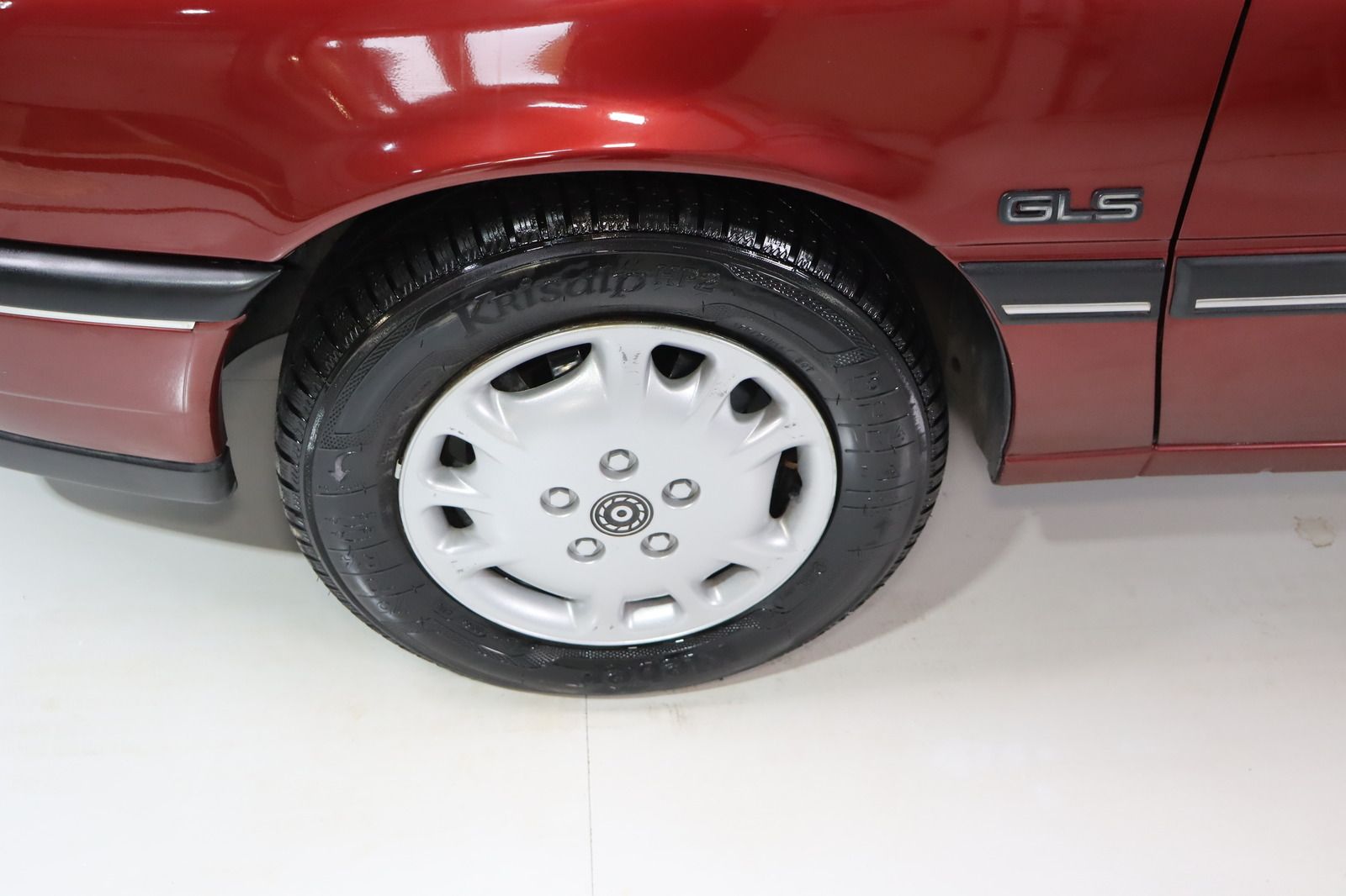 Fahrzeugabbildung Opel Vectra 1.6 * wenig km * Oldtimer * Schiebedach