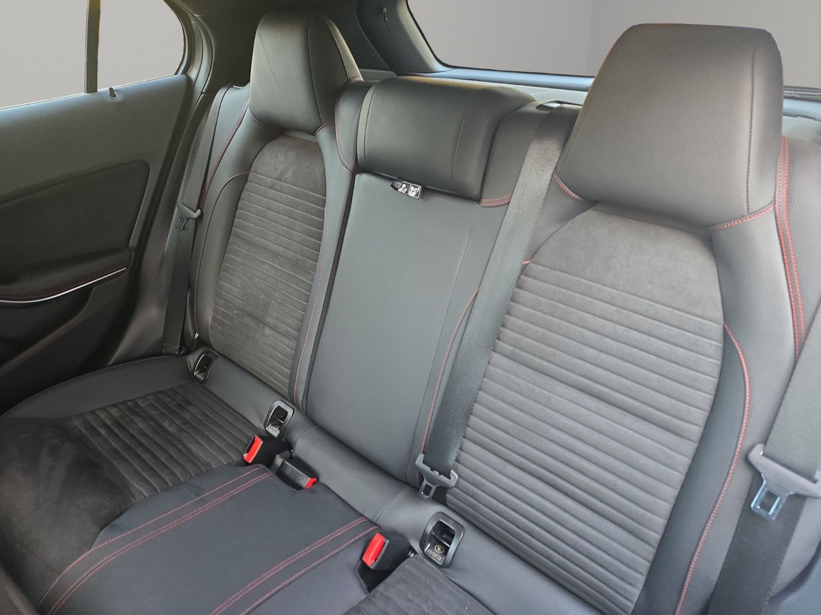 Fahrzeugabbildung Mercedes-Benz GLA 200 GLA Aut. /AMG Line/XENON/NAVI/LEDER/
