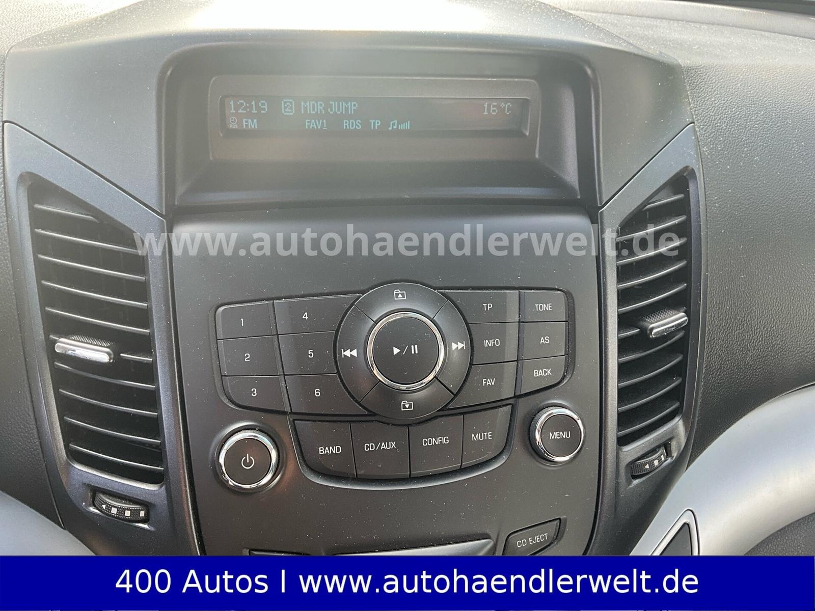Chevrolet Orlando 2011 — photo 14
