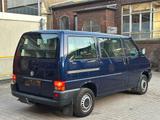 Volkswagen T4 2.5 TDI 75kW Automatik TÜV Neu - Volkswagen T4 Caravelle aus 2003