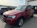 BMW X3 xDrive 20 d Sportline 1 Hand Unfallfrei - BMW X3: Rot