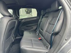 Fahrzeugabbildung Arkana Esprit Alpine Mild Hybrid 140 EDC Schiebe
