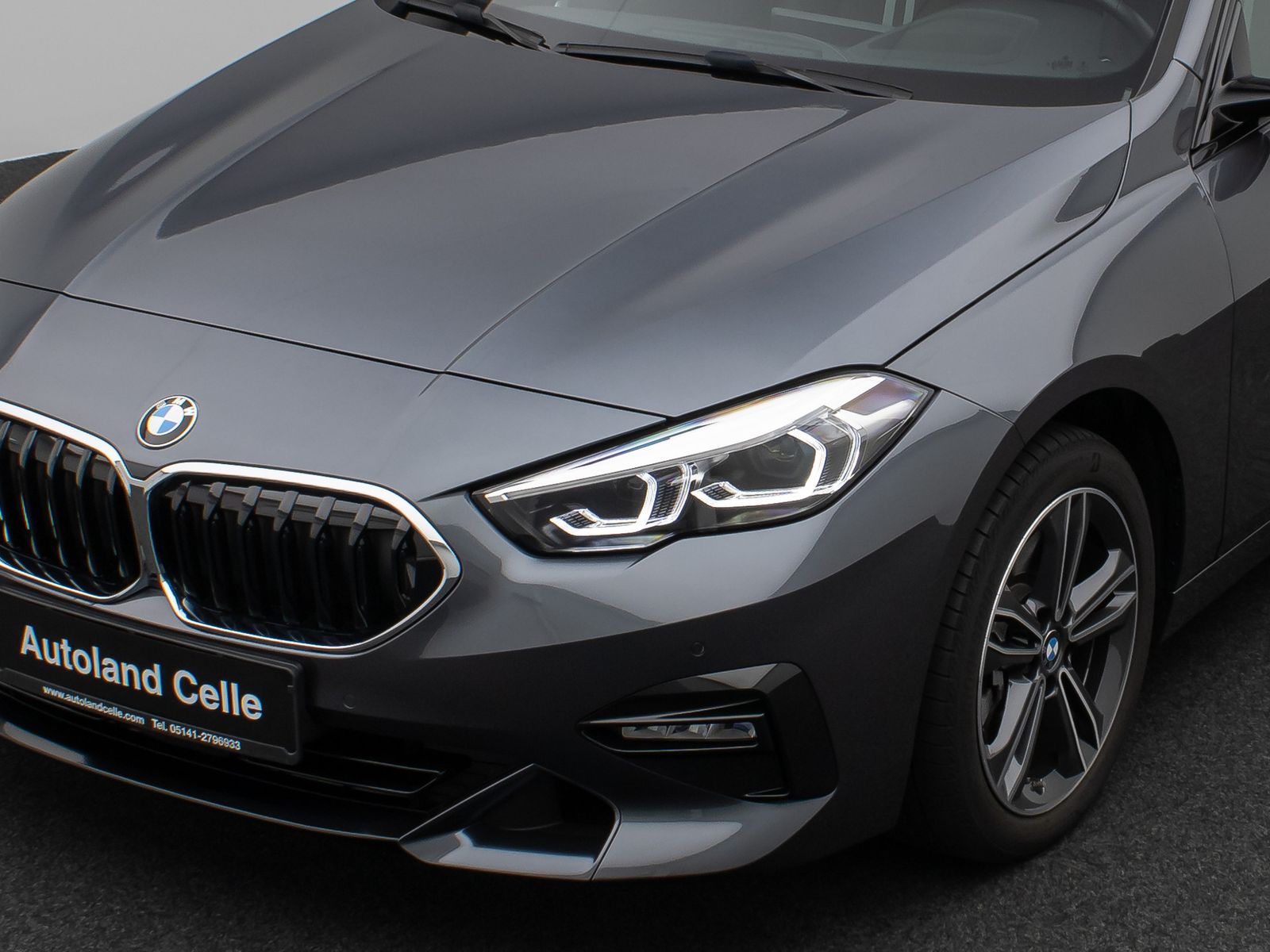Fahrzeugabbildung BMW 220i Gran Coupé xD Sport Line HUD DAB Panorama