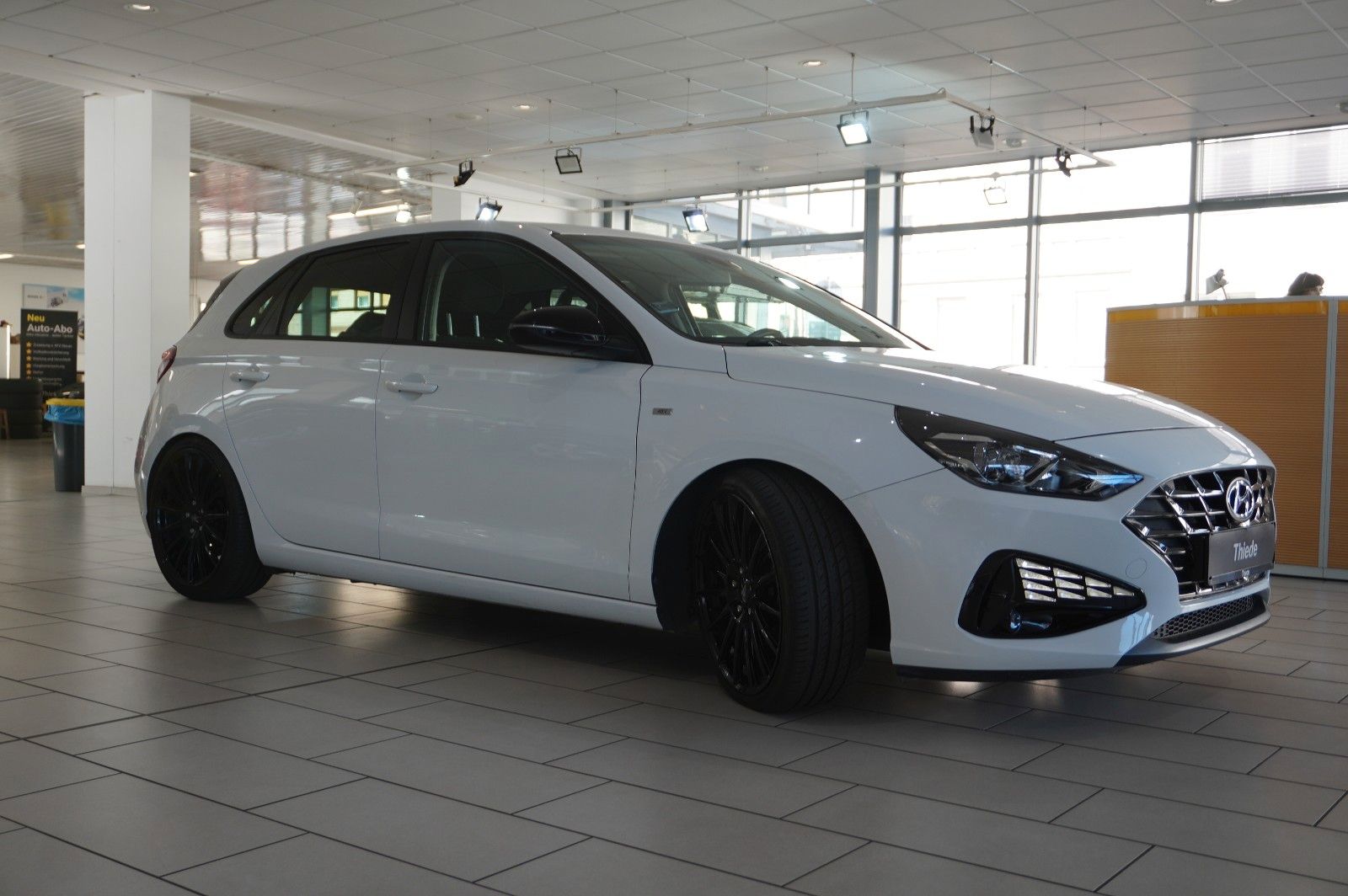 Fahrzeugabbildung Hyundai i30 LIM. 1.5 T-GDI 48V NAVI/LED/SPORT/KAMERA/DAB
