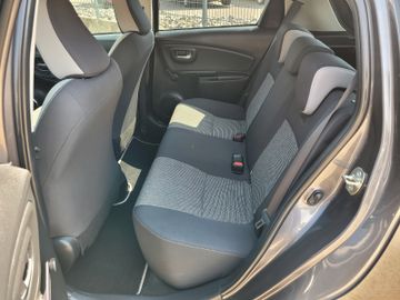 Toyota Yaris - 11