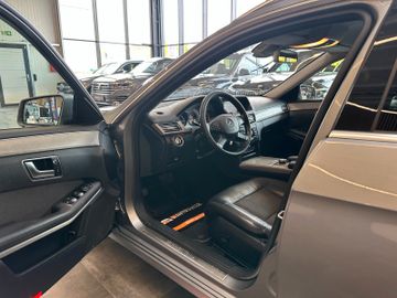 Mercedes-Benz E 250 CGI BlueEfficiency *Avantgarde*BiXenon*