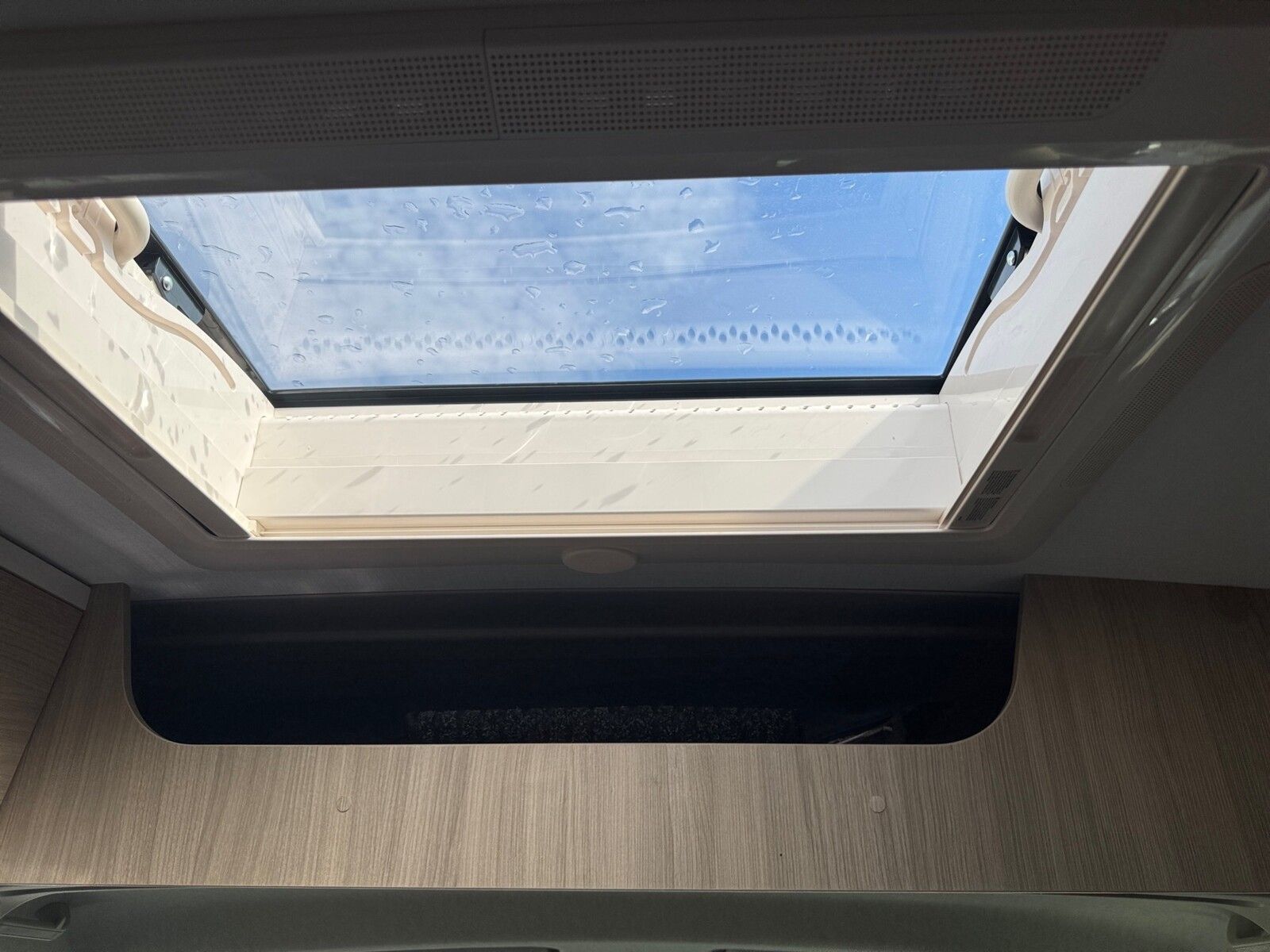 Fahrzeugabbildung Forster Livin Up FV599EBL 4530 Sondernachlass