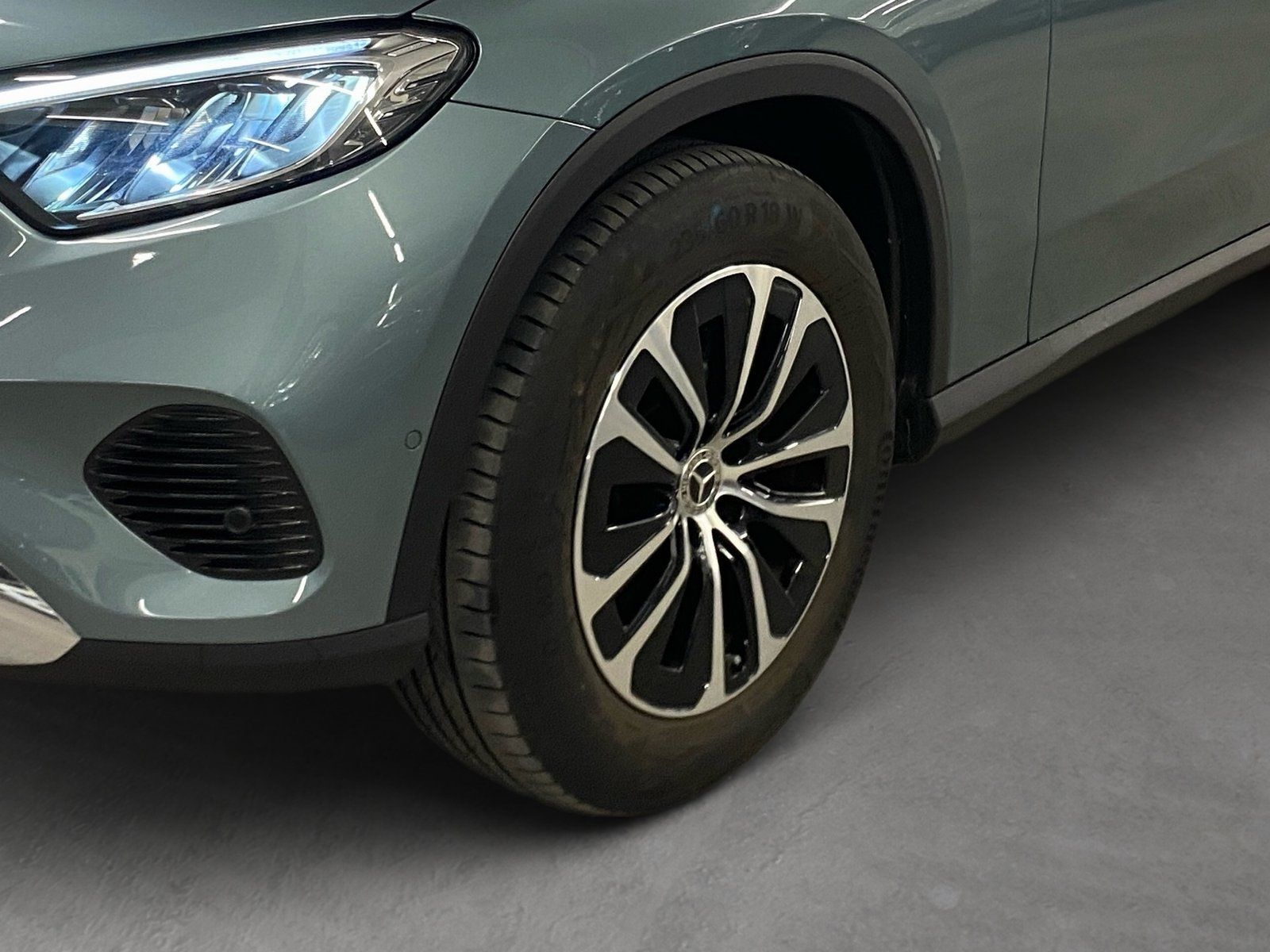 Fahrzeugabbildung Mercedes-Benz GLC 220 d 4M Avantgarde*AHK*Distronic*Pano*360°*