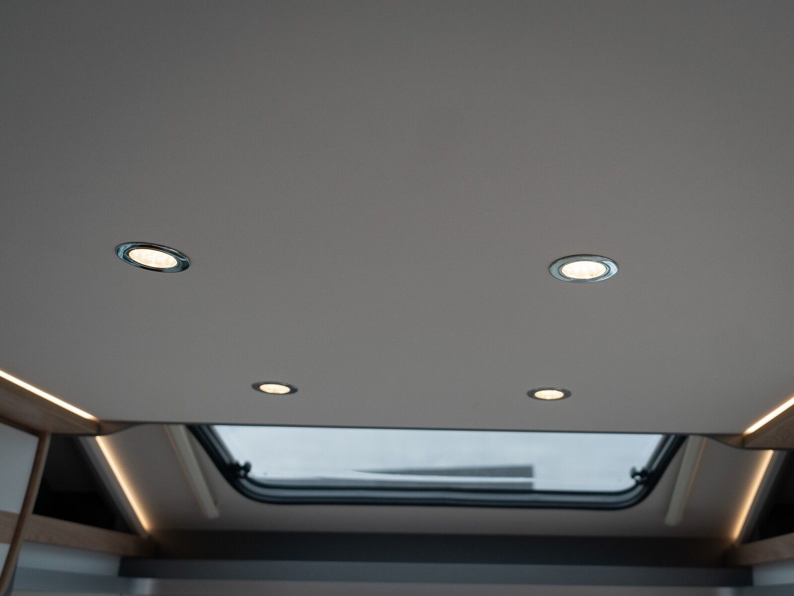 Fahrzeugabbildung Dethleffs Just Camp Active T 7052 EB Automatik*Hubbett