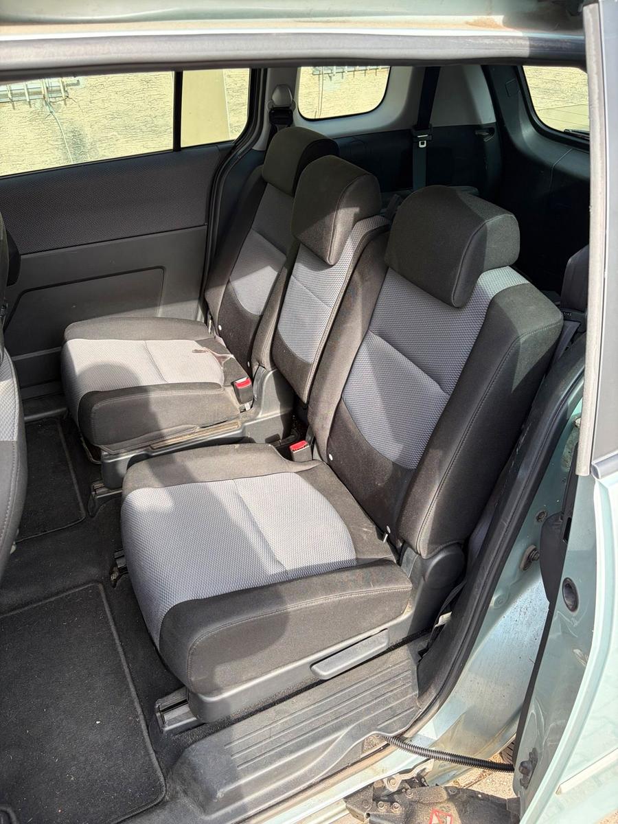 Mazda 5 2005 — photo 6