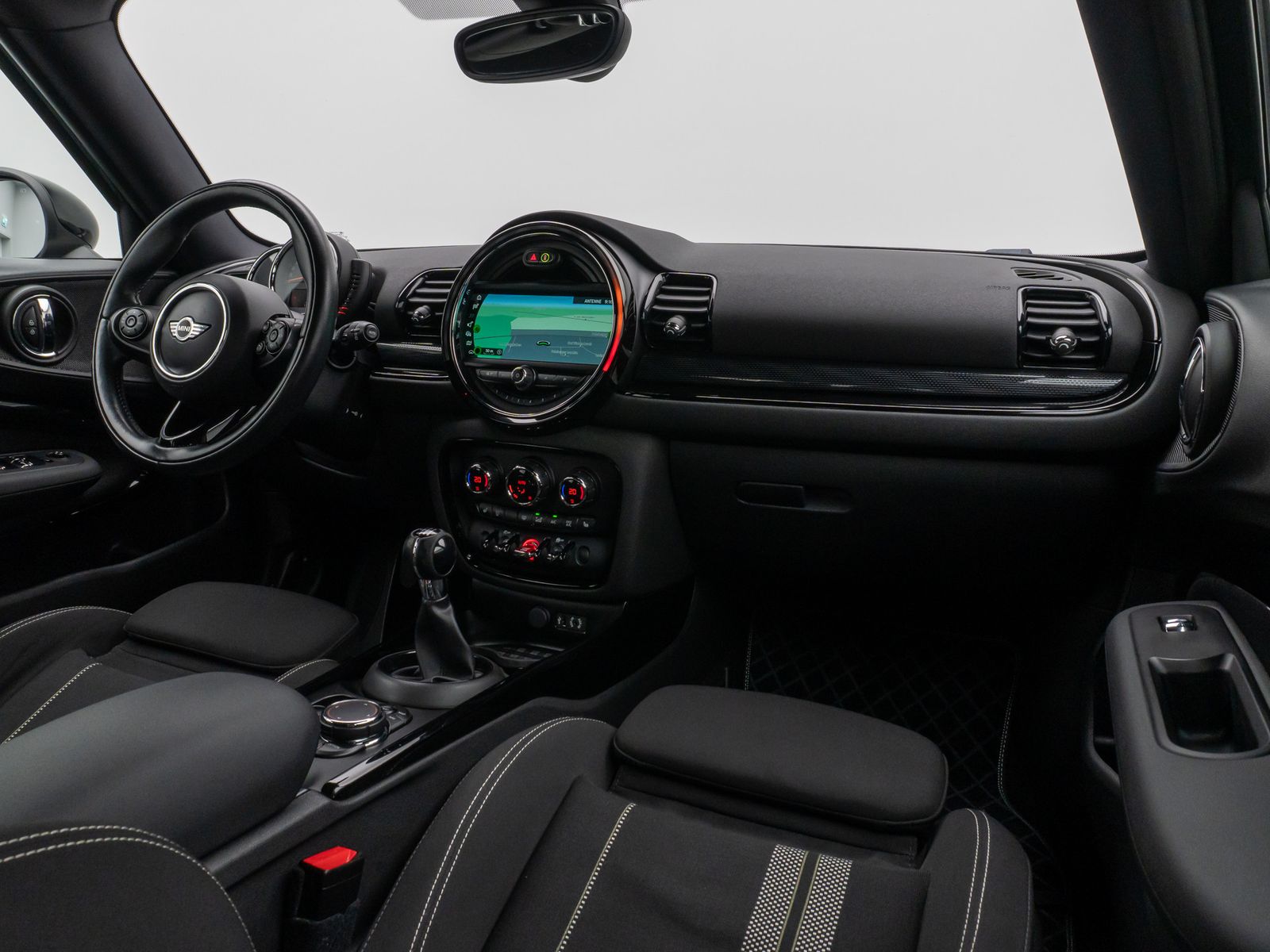 Fahrzeugabbildung MINI Cooper S Clubman Navi Sitzhz Tempomat 8Fach PDCh