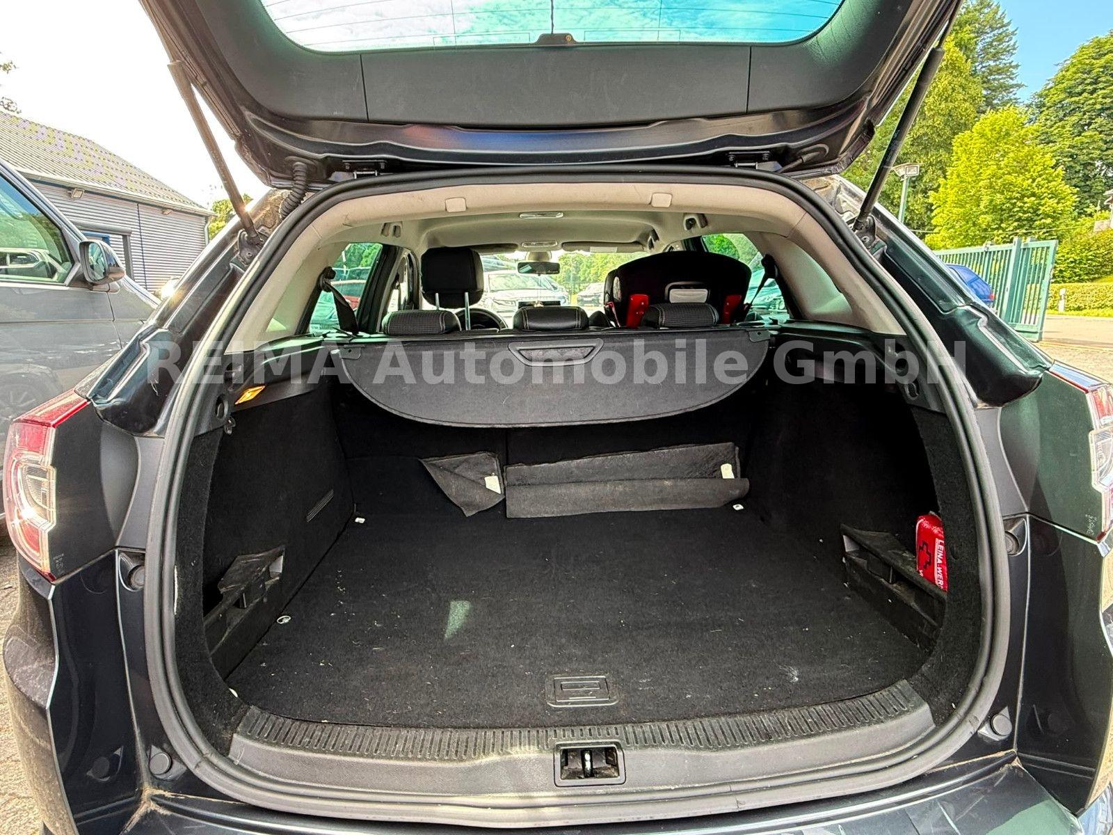 Renault Megane III Grandtour GT 2,0i, Navi