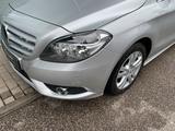 Mercedes-Benz B 180 *AHK*SITZHEIZUNG*FREISPRECHEINRICHTUNG* - silberne Mercedes-Benz B 180