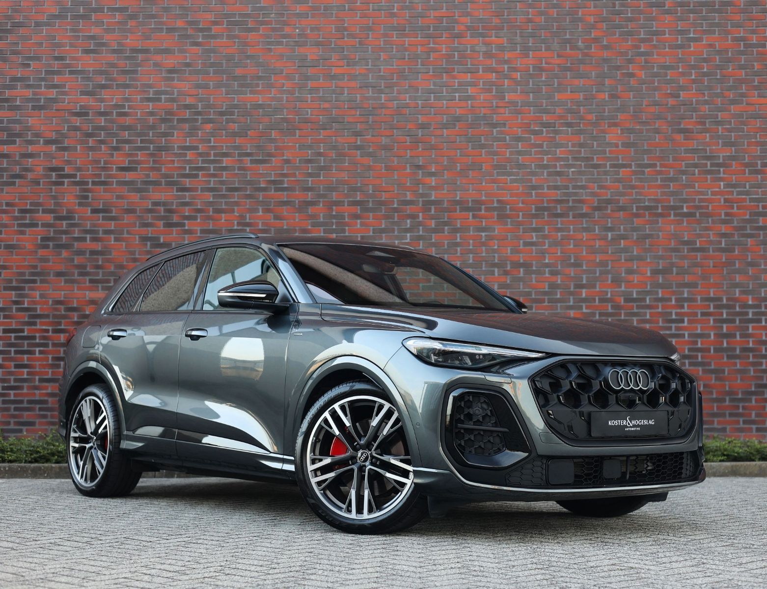 Audi Q5 e-hybrid quattro | Pano - AHK - Tech Pro