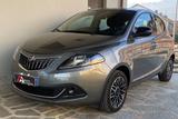 Lancia Ypsilon 1.0 firefly hybrid Platino s&s 70 - Lancia Ypsilon Platino mit Hybrid-Antrieb (Benzin/Elektro)