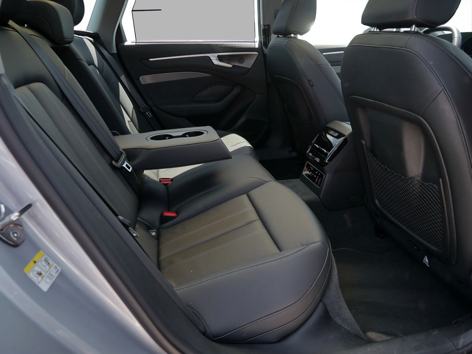 Audi A6 - Bild 16
