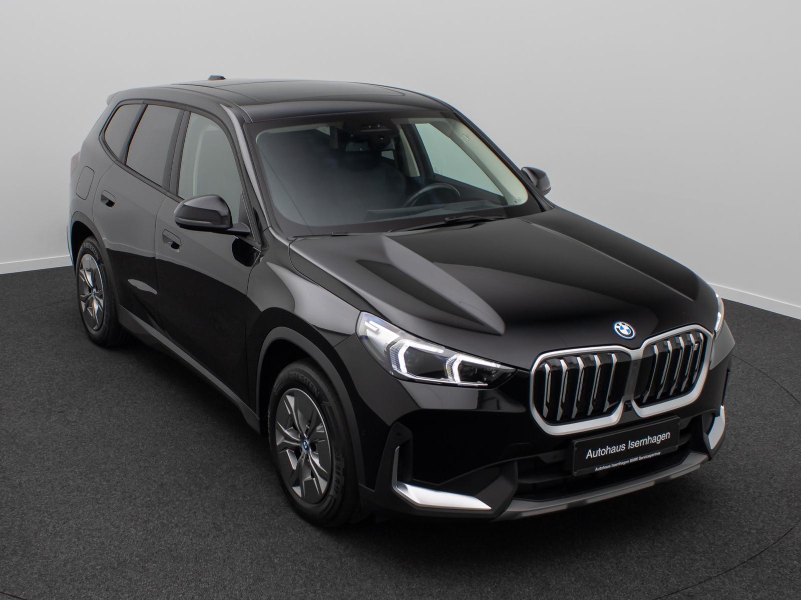 BMW iX1 xD30 Panorama 360° HUD DAB H/K Komfort Sport, миниатюра 3