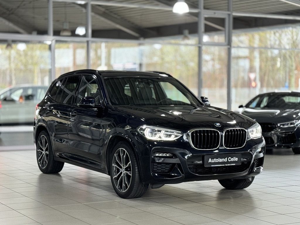 Fahrzeugabbildung BMW X3 xD30d M Sport Panorama Kamera HUD DAB H/K 20"