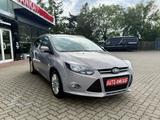 Ford Focus Turnier Titanium Kamera Nav SHZ 1.Hd - Ford Focus: Silber
