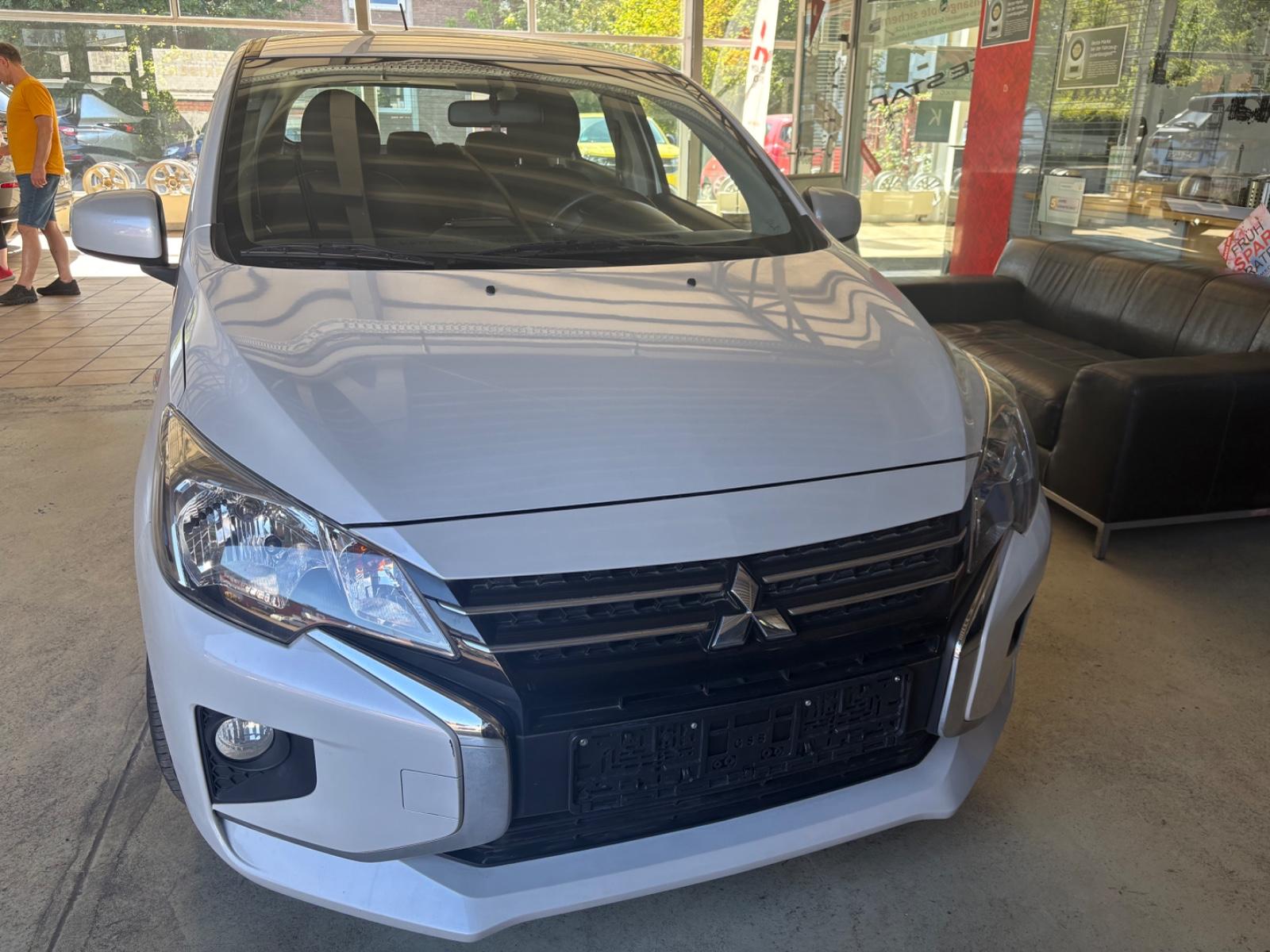 Mitsubishi Space Star Select