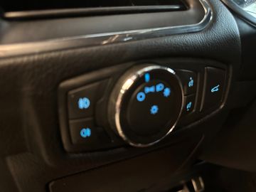 MYAUTOCENTER – Gebraucht- und Jahreswagen mit Werkstattservice in Pfaffenhofen Ford S-Max ST-Line *2. Hand*AHK*Klima*Navi*7-Sitzer*