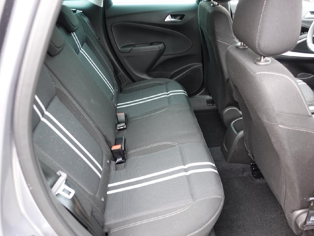 Fahrzeugabbildung Opel Crossland 1,2 Tech&Design